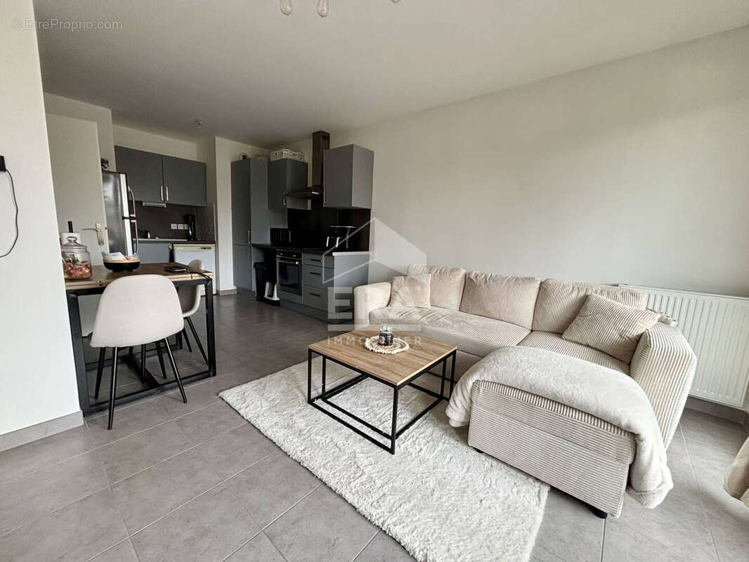 Appartement à PONTAULT-COMBAULT