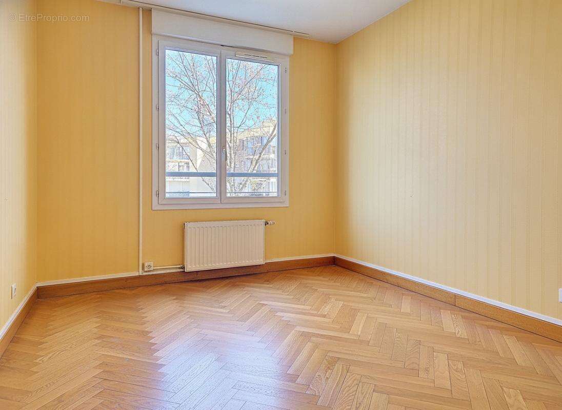 Appartement - 3 Chambres - 2  Balcons - 2 Caves - Garage possible en sus - Proche toutes commodités - photo 23