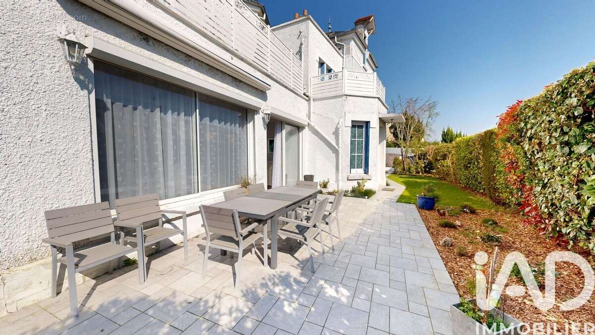 Photo 2 - Maison à VILLENOY