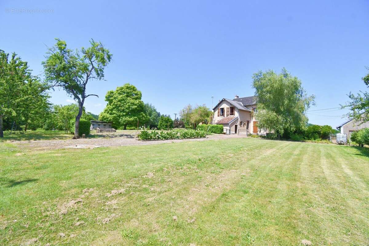 Maison à MILLAY