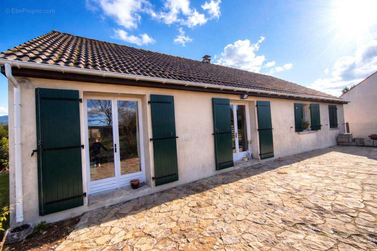 Maison à BAILLEUL-LE-SOC