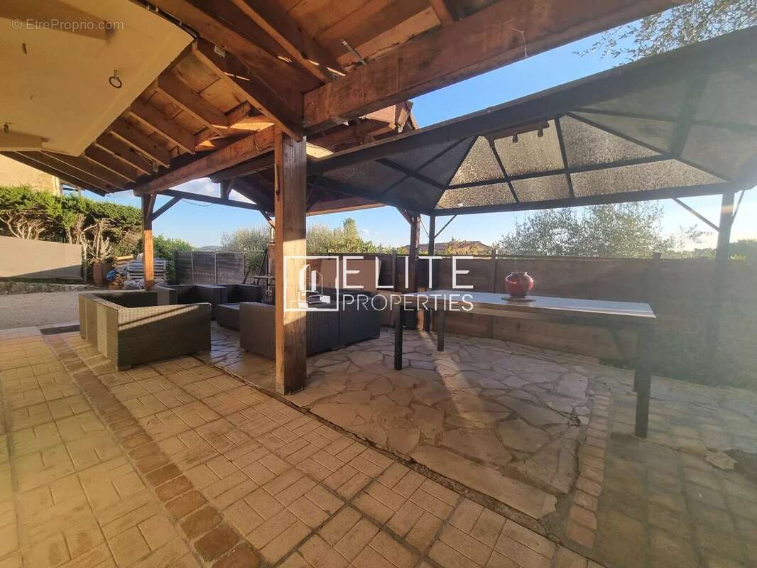 Maison à PEYMEINADE