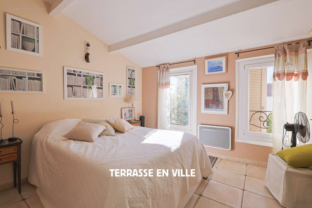 Toulon - mourillon - maison 1900 - t5 - 140m2  - double garage - piscine - 1 200 000€ - photo 12