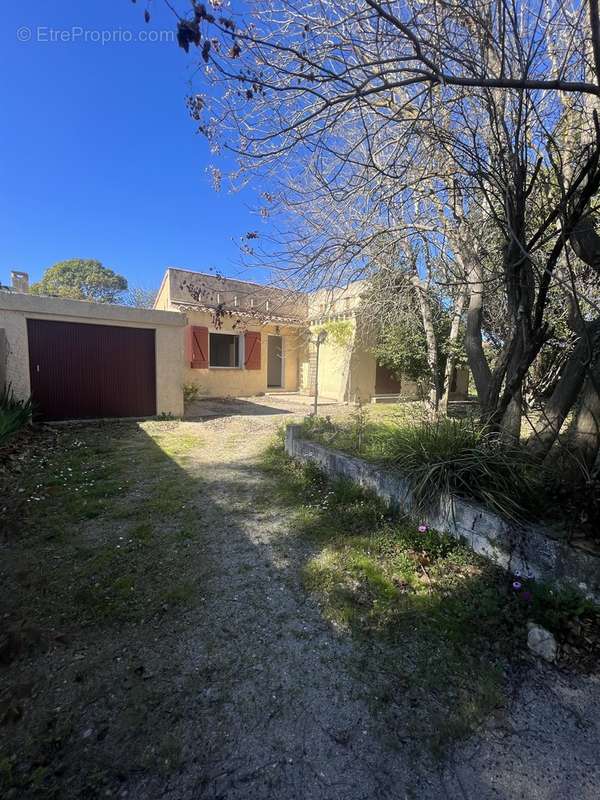 Maison sur une parcelle de 624m2 + 3 chambres  - photo 2