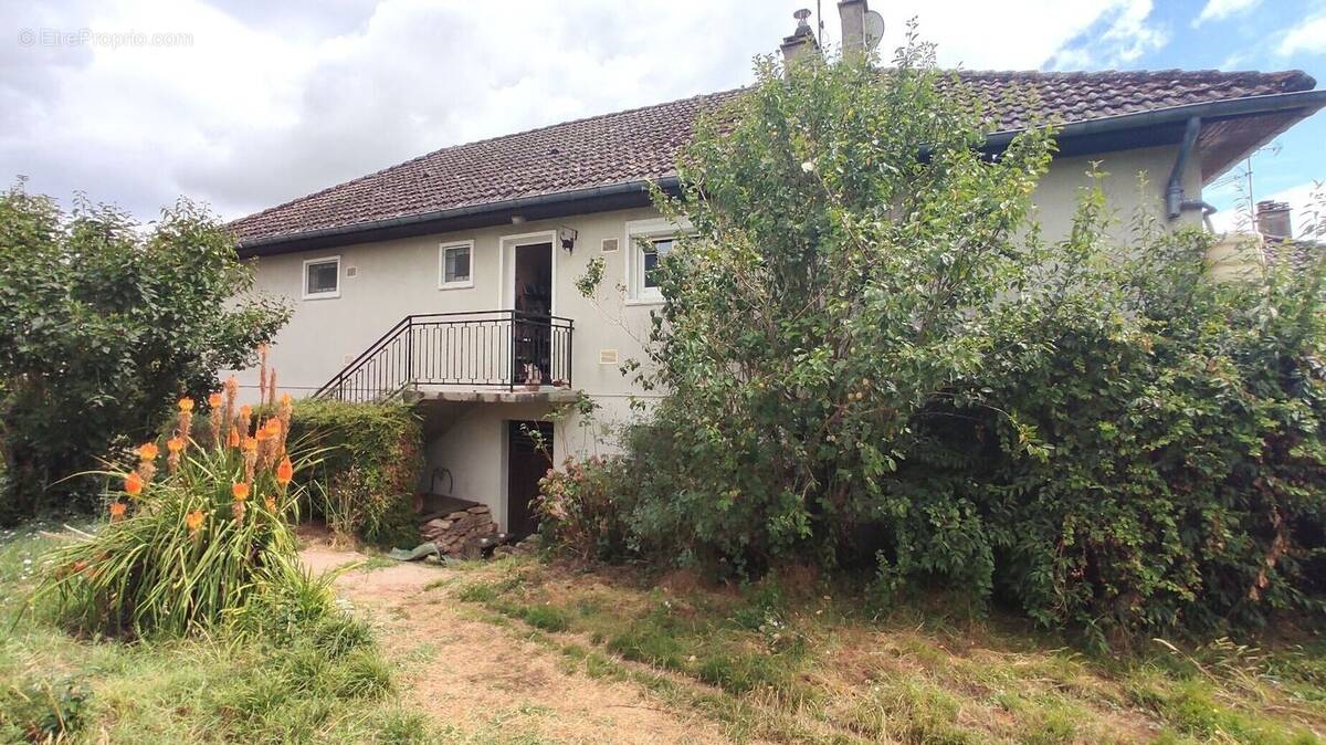 Maison à THURE