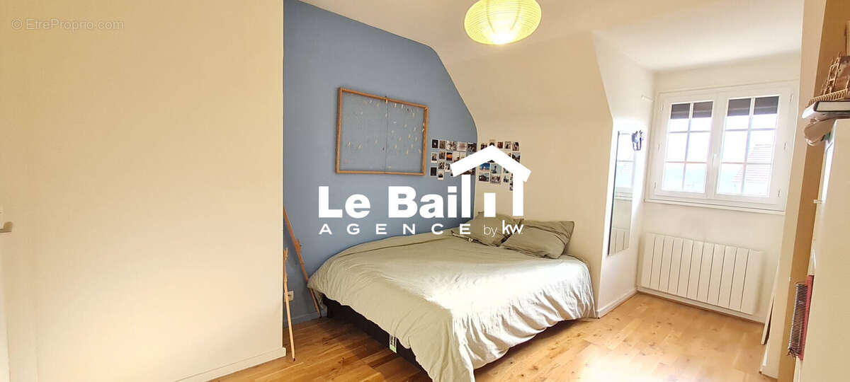 Maison 130 m² à Osny  - photo 8