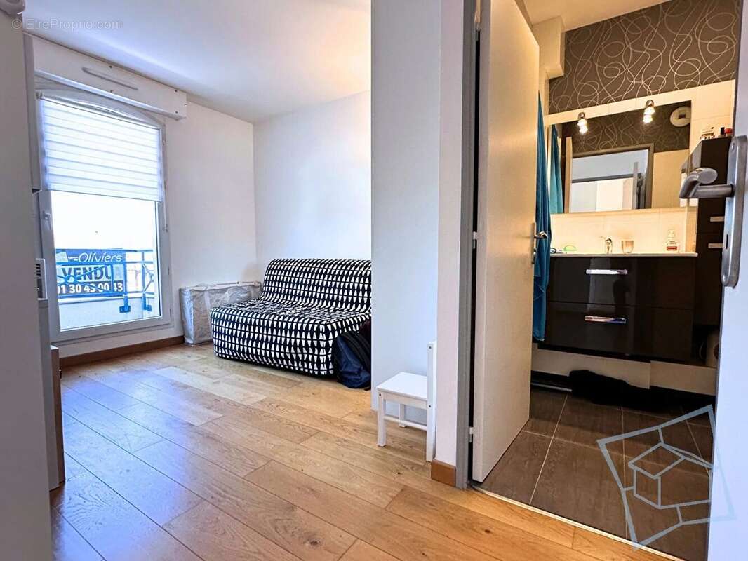 Appartement à VOISINS-LE-BRETONNEUX