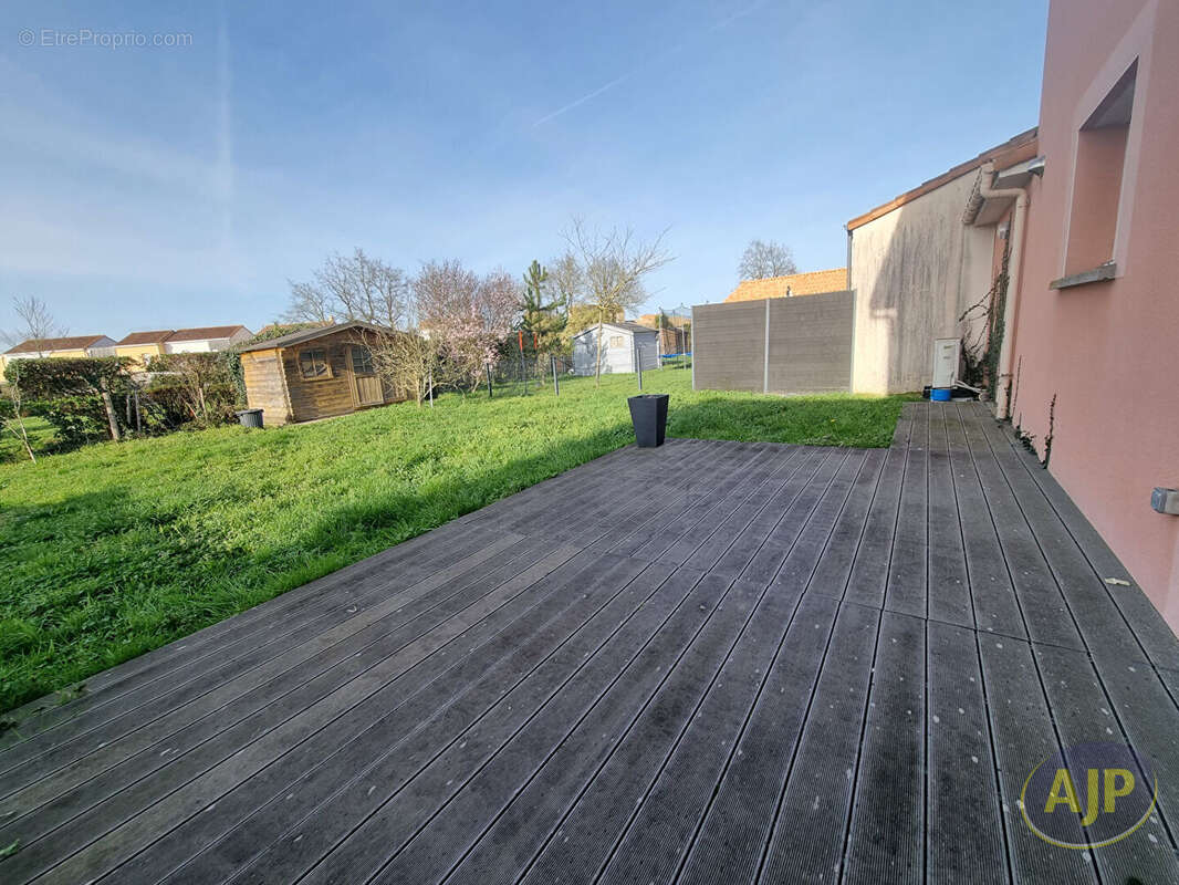 Maison à LA CHEVROLIERE