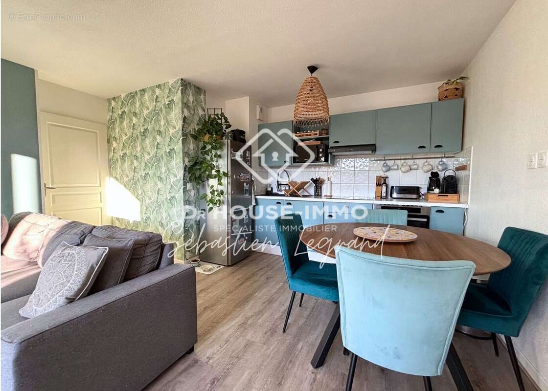 Appartement à PAREMPUYRE