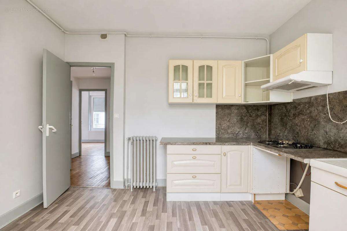Maison familiale louée 8 pièces à Vandœuvre-lès-Nancy - photo 4