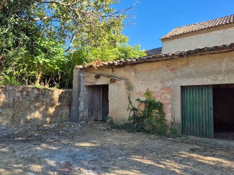 Maison à SAINT-GENIES-DE-COMOLAS