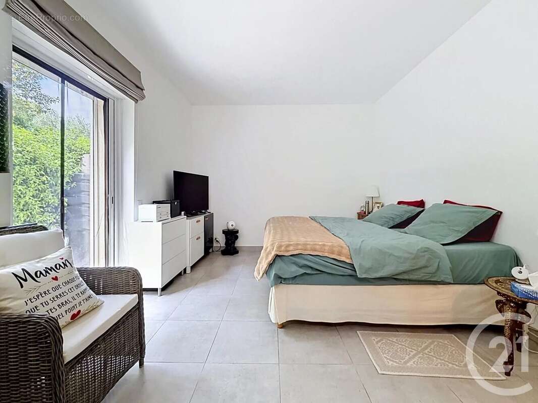 Appartement à MOUGINS
