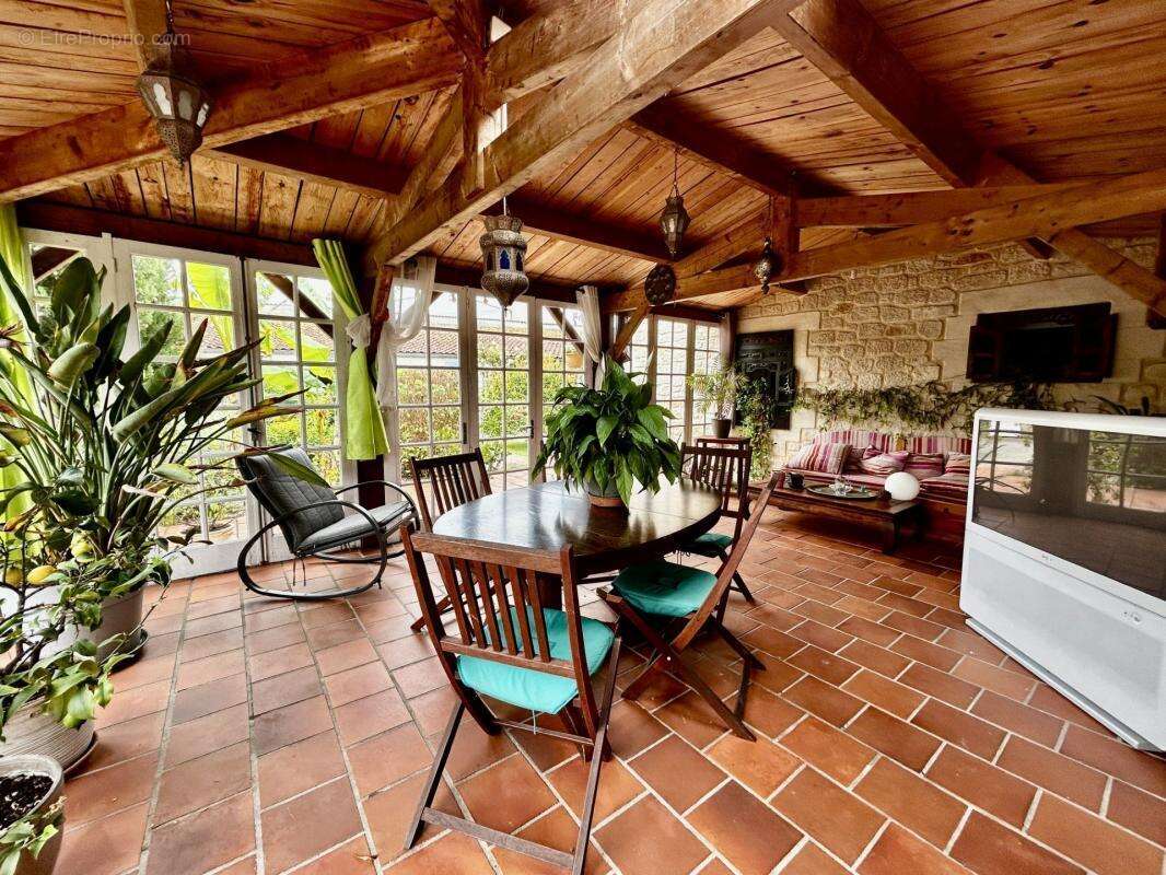 Maison à SAINT-AGNANT