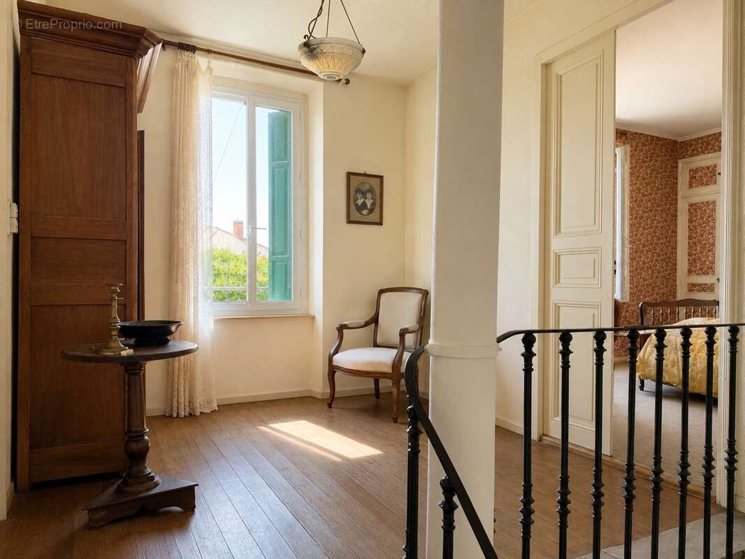 Projet de rénovation – maison de maître + seconde maison avec terrasse tropézienne - photo 2