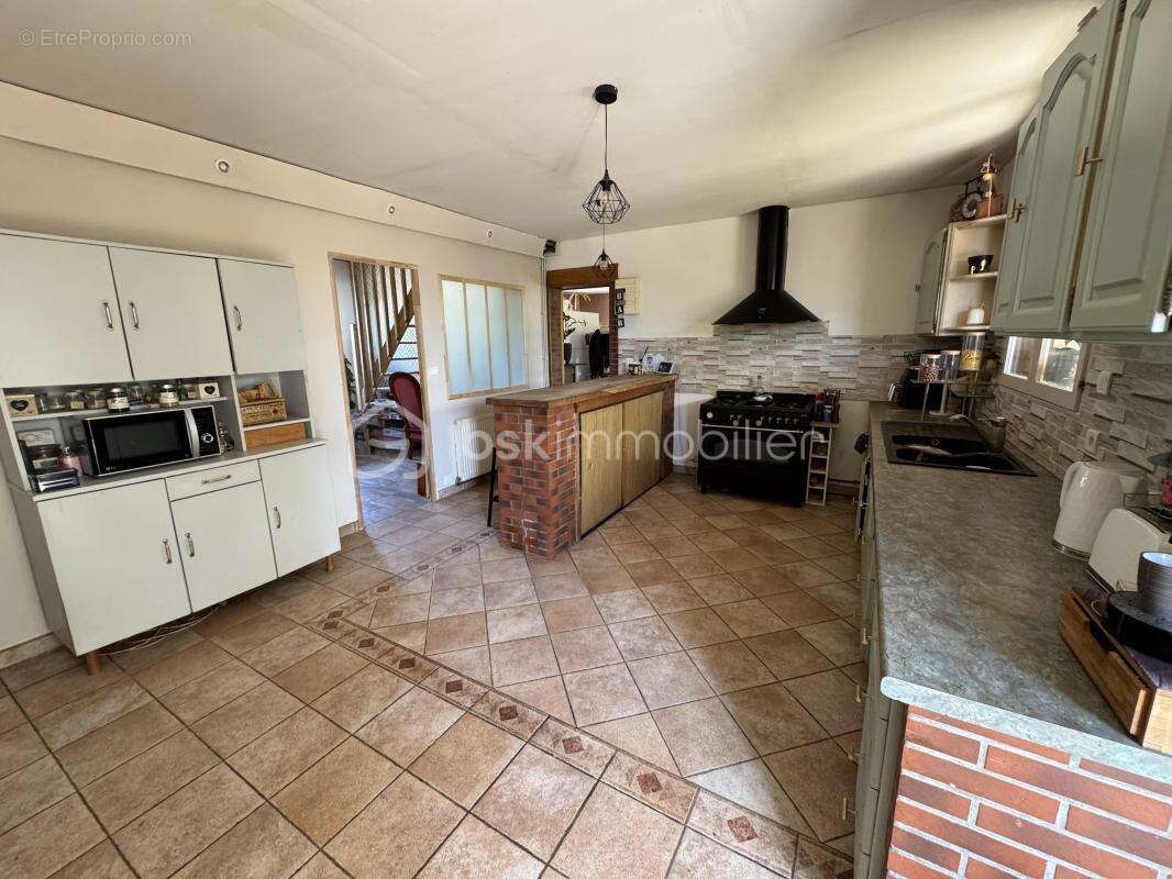 Maison familiale de 162m²- terrain de 1829m² - photo 5