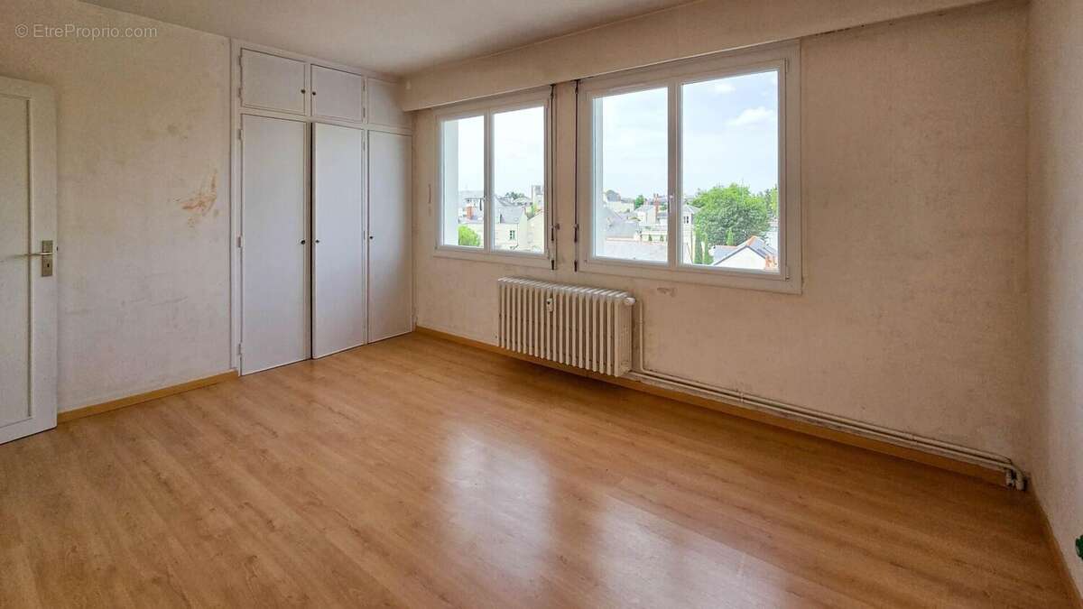 Appartement 149 m² à Saumur  - photo 7