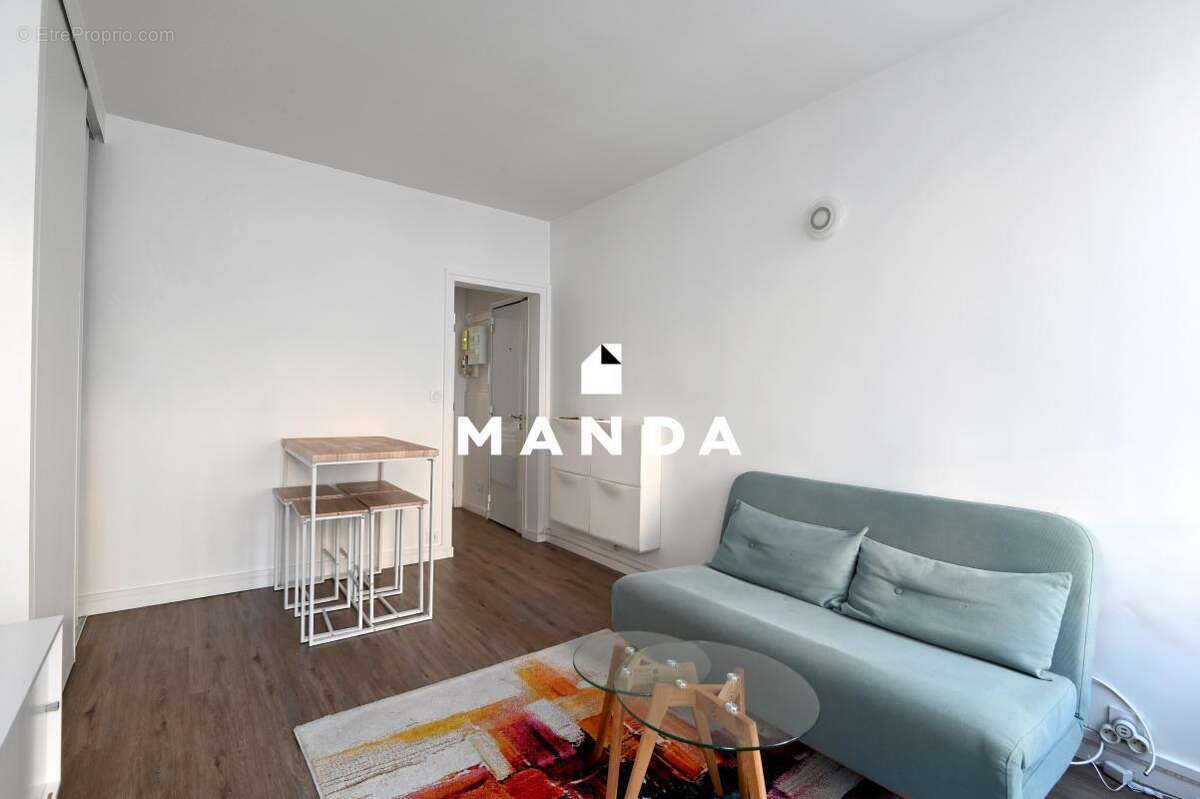 Appartement à LEVALLOIS-PERRET