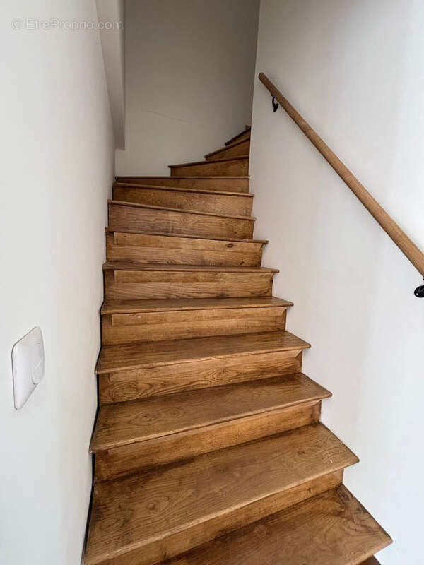 Maison à PONT-DE-VAUX