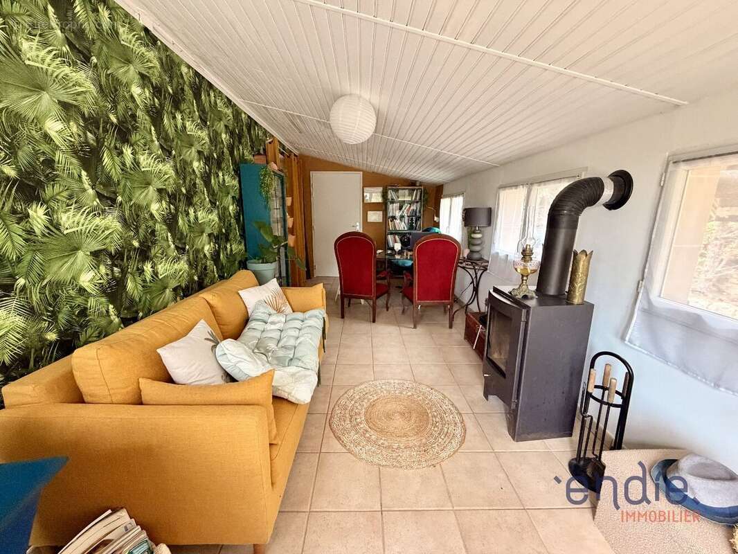 COTIGNAC Villa T4 +  Appartement T3 + Dépendance - Piscine - Garage - photo 14