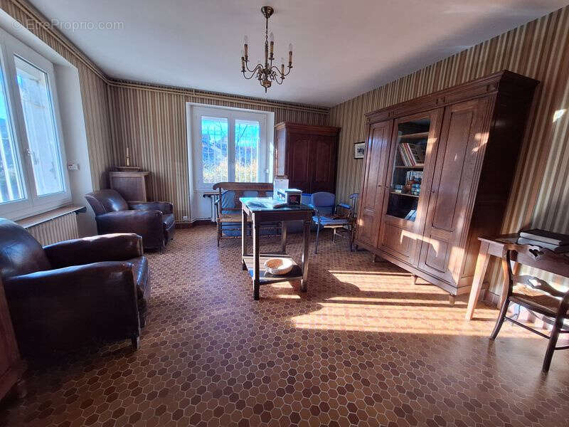 Maison à SAINT-CERE