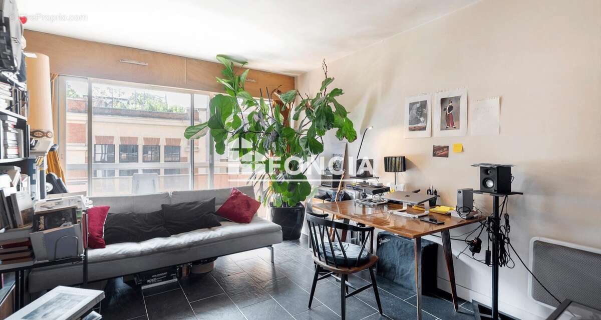Appartement à PARIS-9E