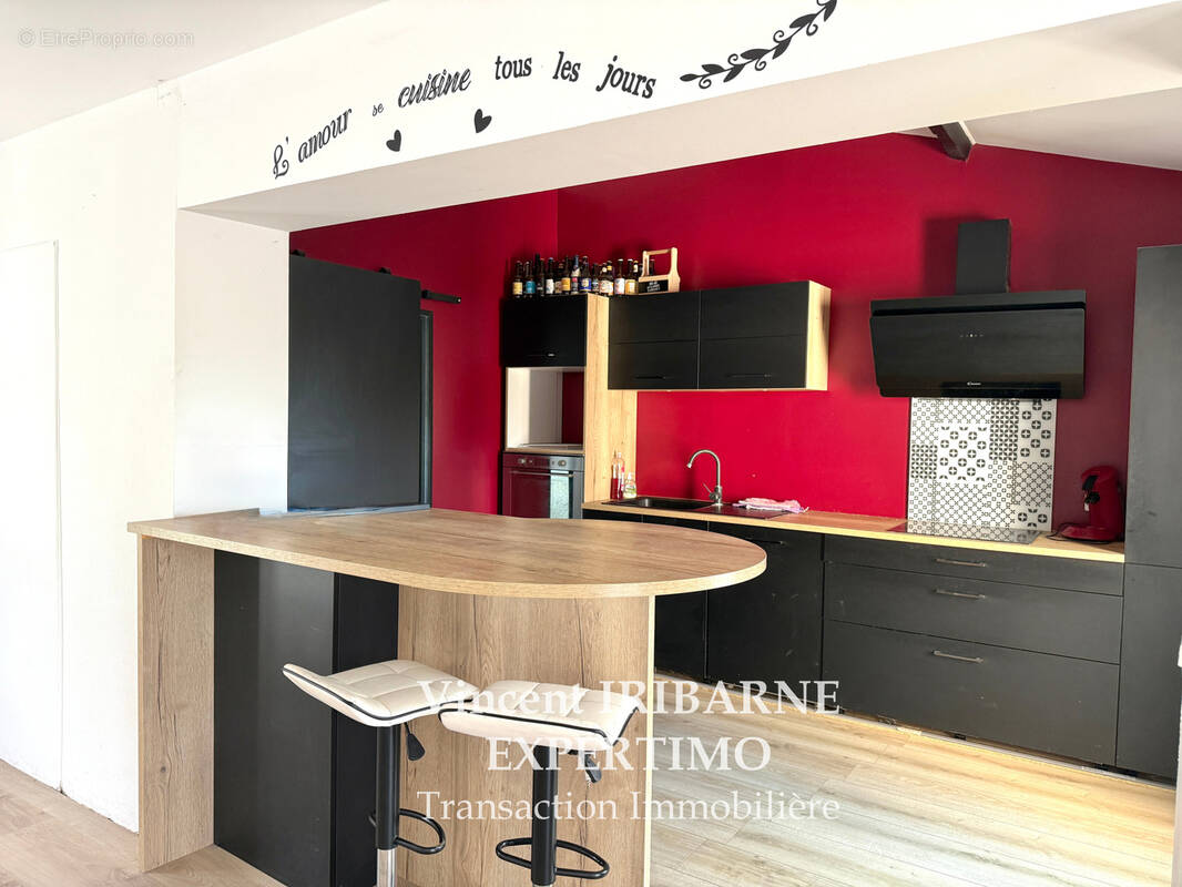 Maison à LA CHAPELLE-DES-POTS