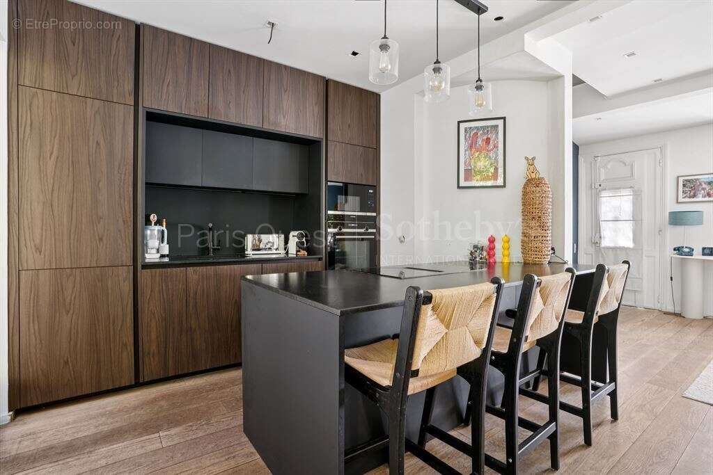 Maison à NEUILLY-SUR-SEINE