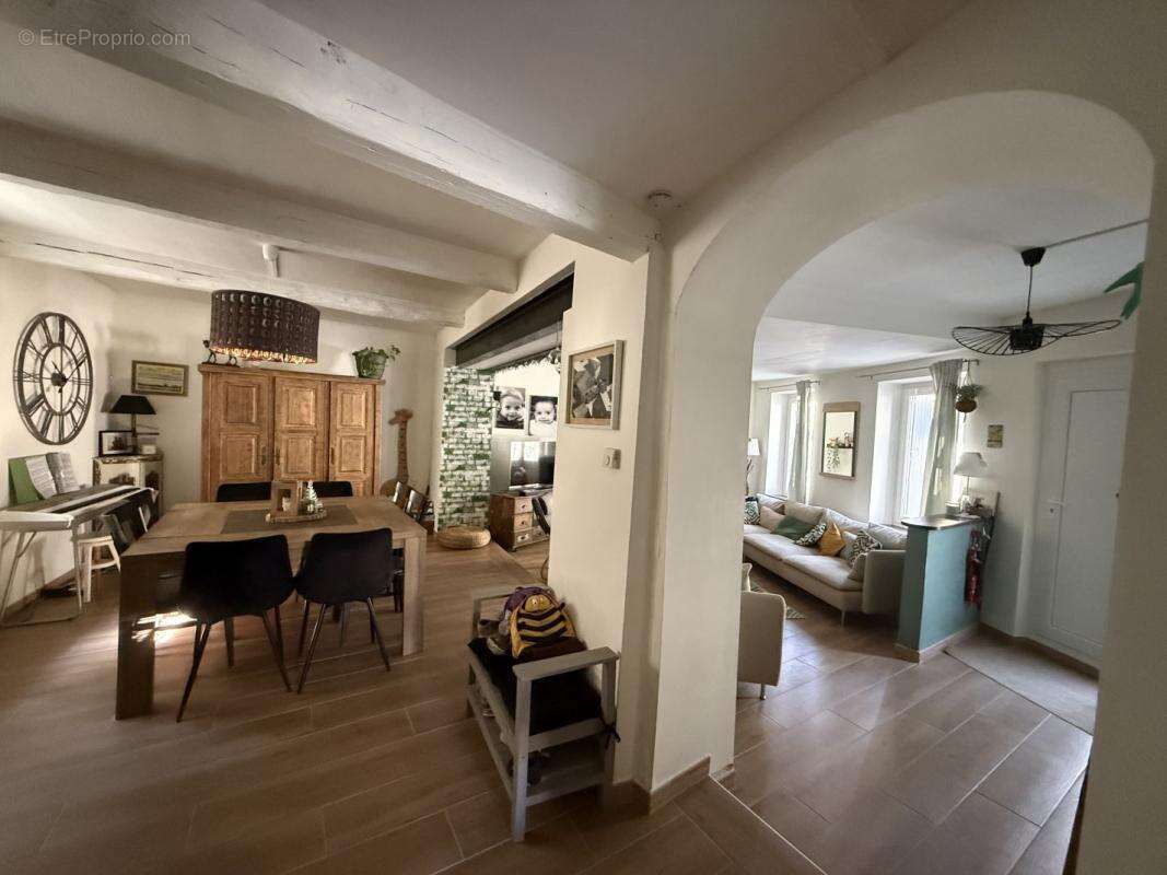 Maison 173 m² à Argeliers  - photo 3