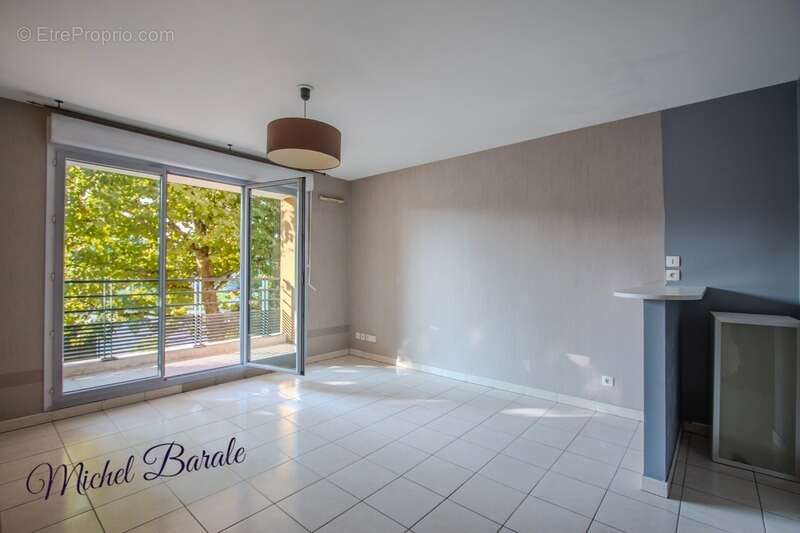 Appartement à TASSIN-LA-DEMI-LUNE