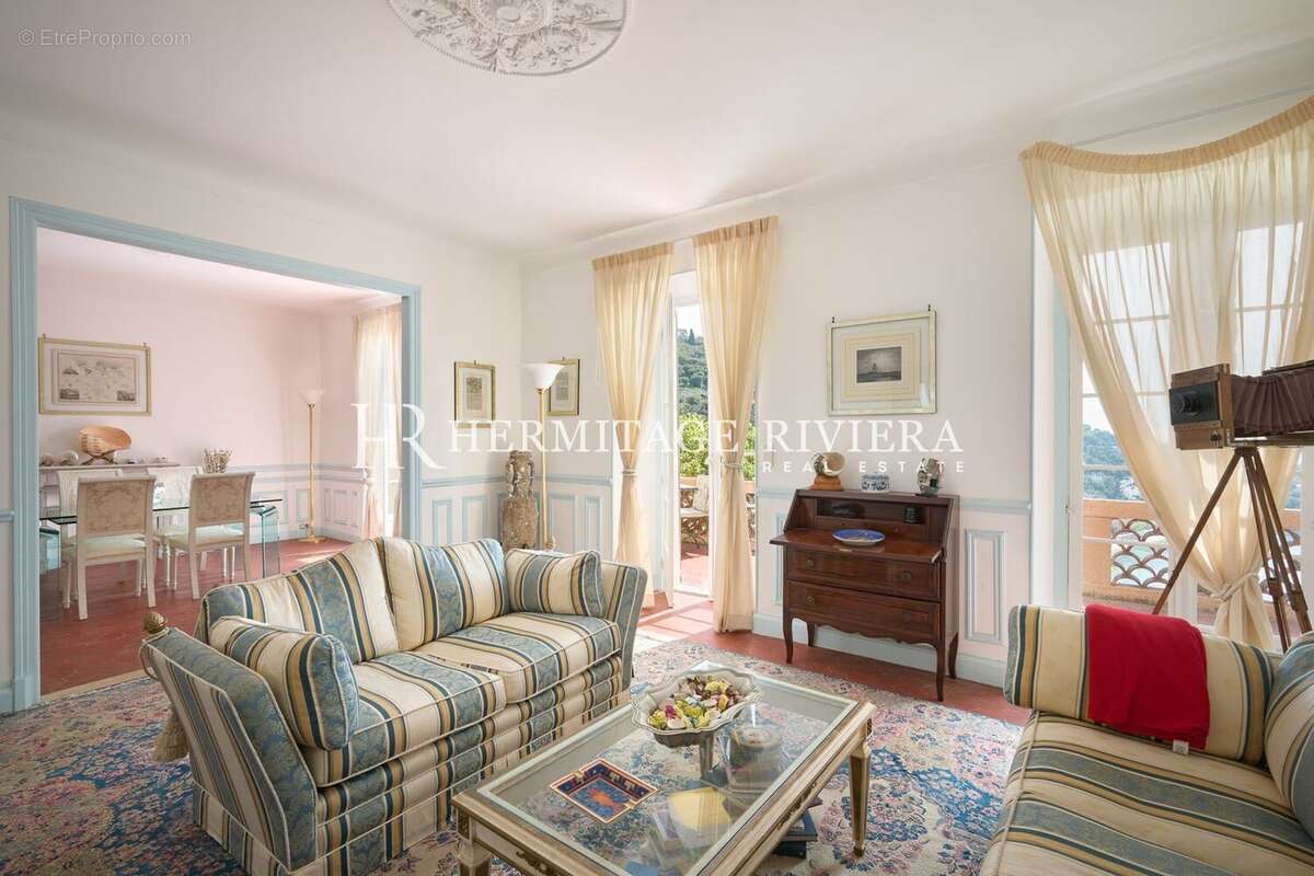 Appartement à VILLEFRANCHE-SUR-MER