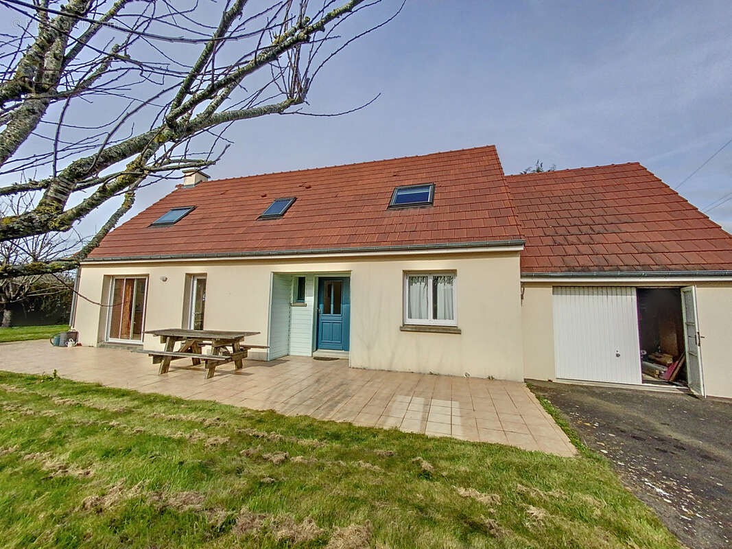 Maison à BREVILLE-SUR-MER