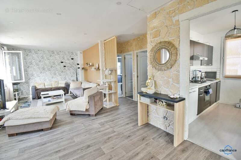 Maison à NOYERS-SUR-CHER