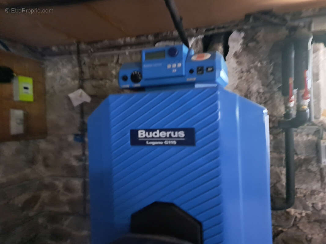 Maison à LE CHAMBON-SUR-LIGNON