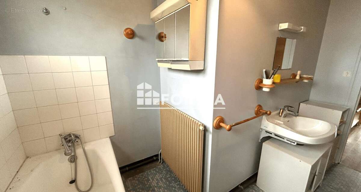 Maison à VOUNEUIL-SOUS-BIARD