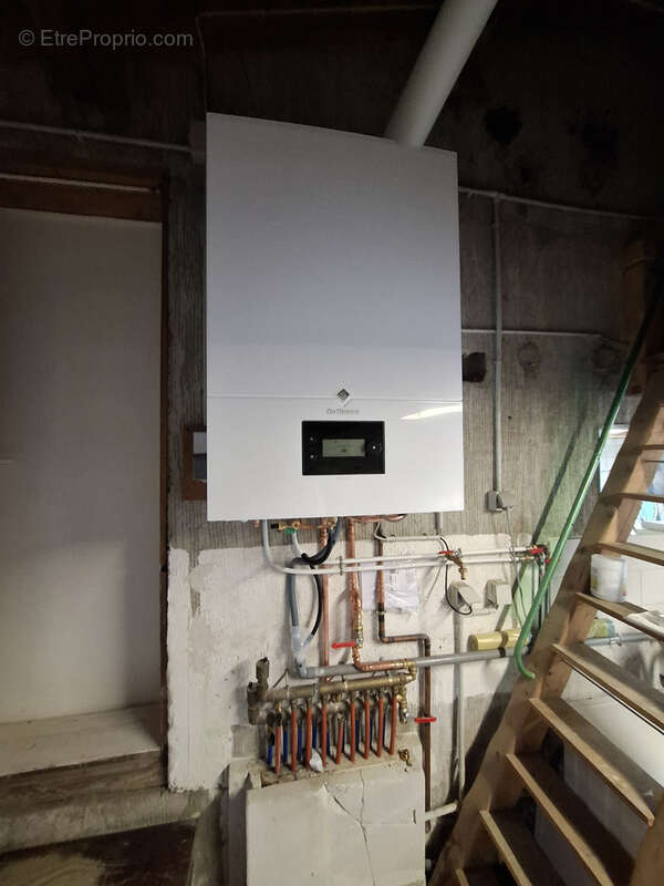 Maison à FONTVIEILLE