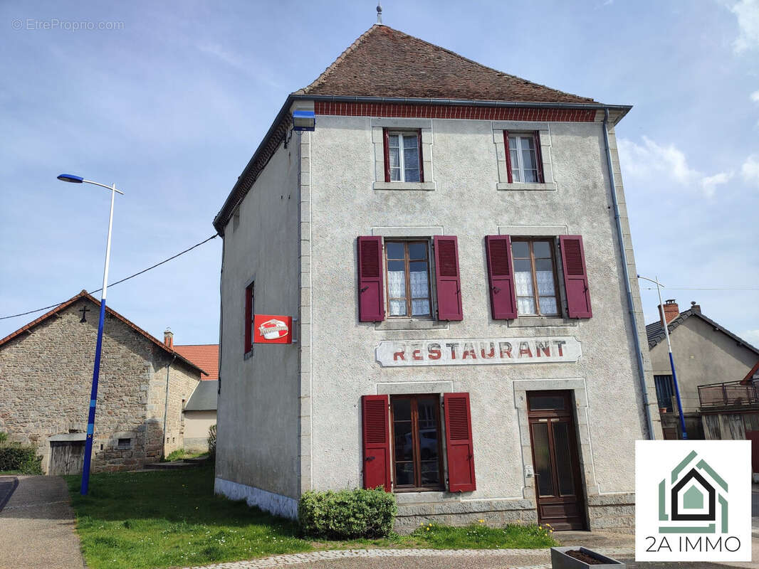 Commerce à SAINT-AVIT