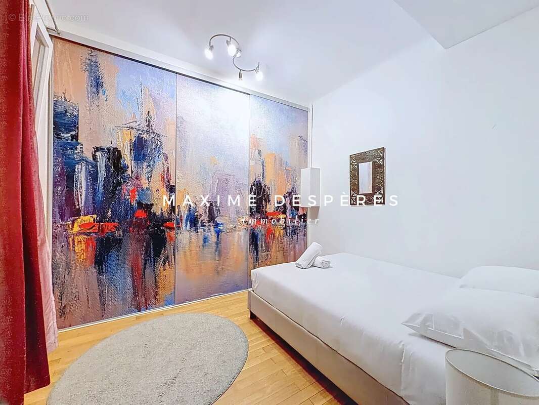 Appartement à NEUILLY-SUR-SEINE