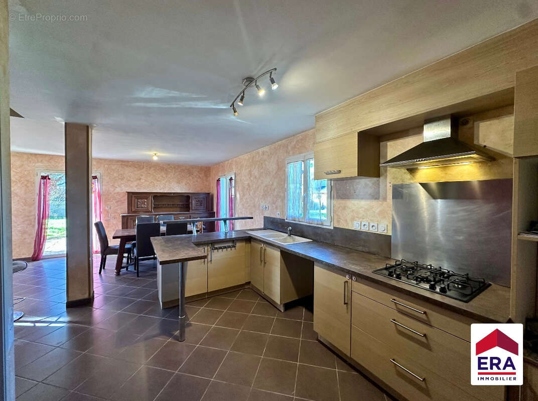 Maison à LES AVENIERES