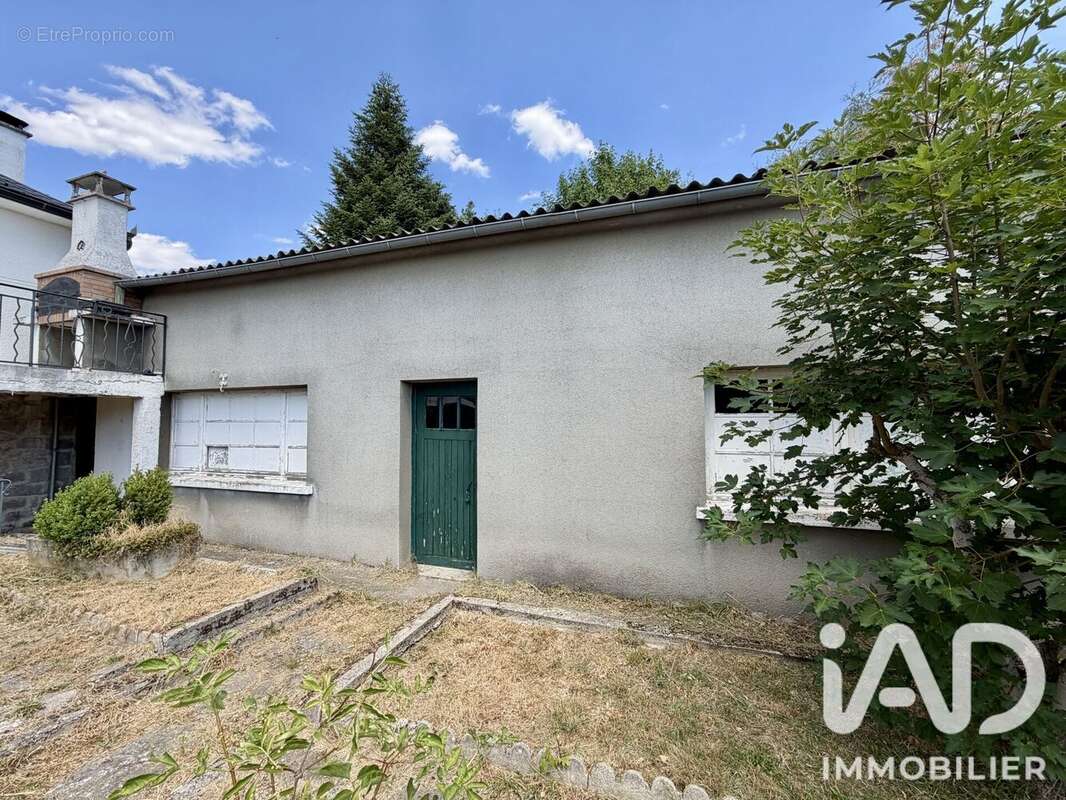 Maison 151 m² à Aumont-Aubrac  - photo 4
