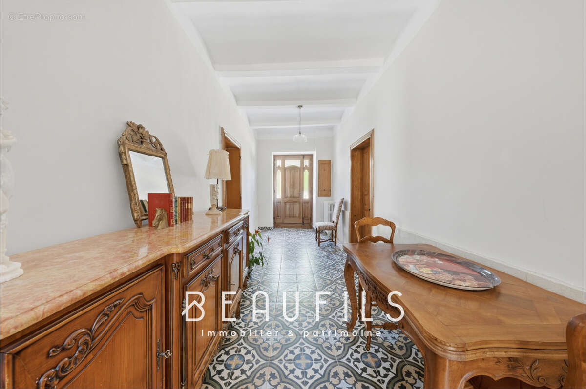 Exclusivité. Maison de maître vigneronne aux portes de Nîmes - photo 3