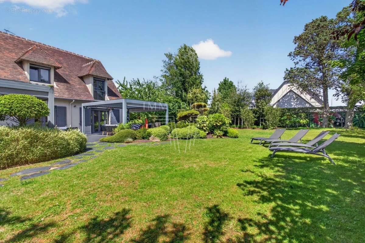 Tourgeville plage-maison 6 chambres- piscine - photo 8