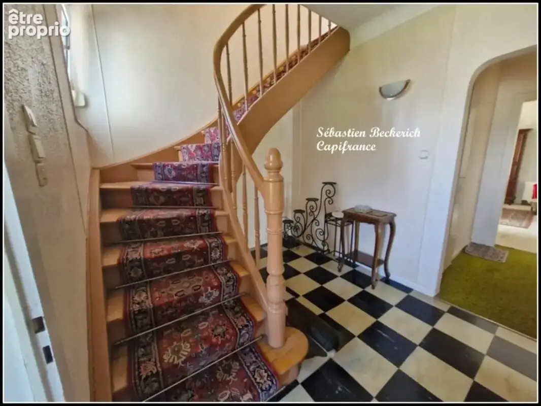Maison à vendre 8 pièces REMELFING (57) - photo 3