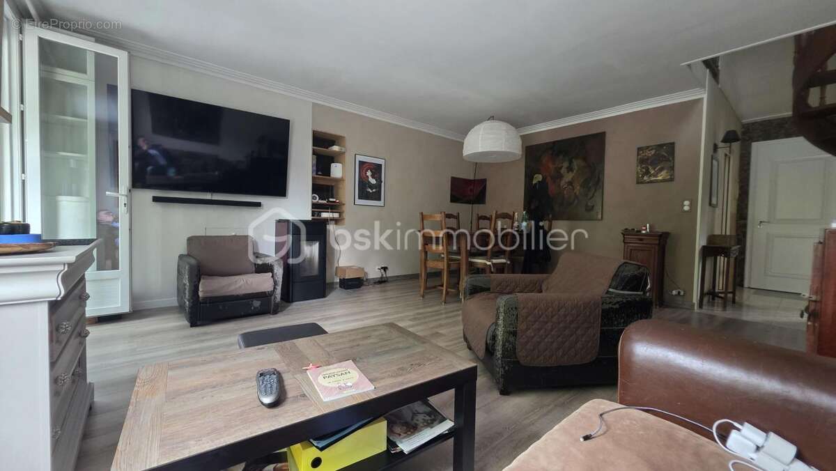 Maison PLAIN-PIED 130 m2 - 4 chambres - terrain 655 m2 - photo 2