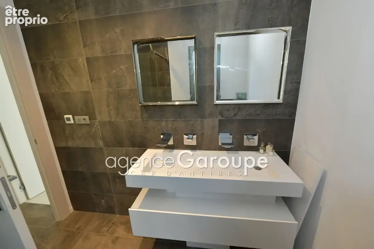 Maison 160 m² à Antibes  - photo 6