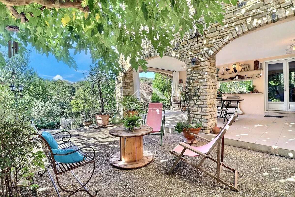 Maison à MONTEILS