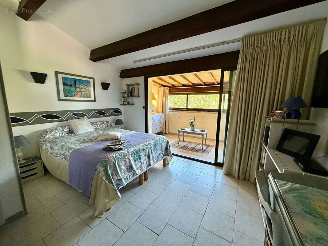 Maison à OLLIERES