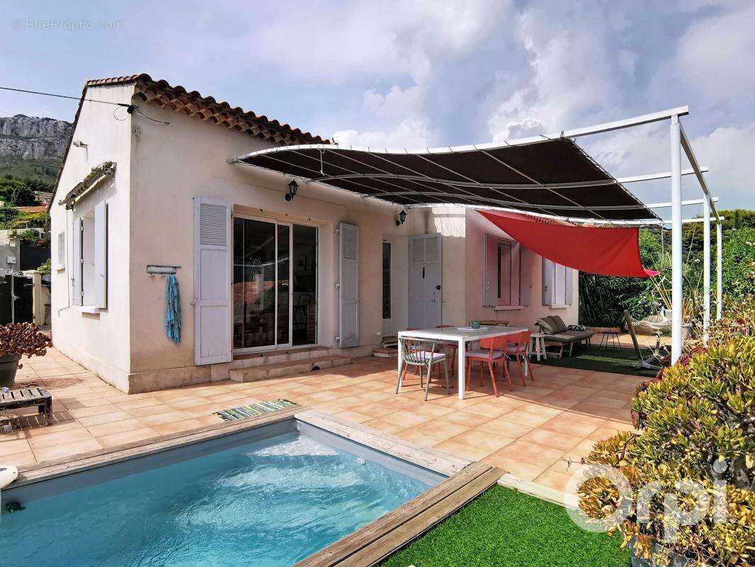 Maison 4 pièces avec piscine et vue mer – Toulon Les 4 chemins - photo 2
