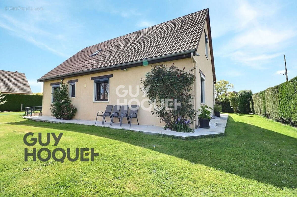 Maison à BERNAY