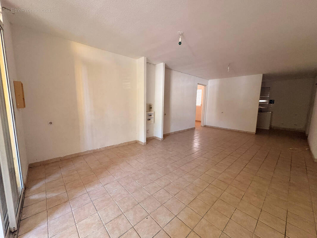 Offre a ne pas rater : appartement à vendre à ste rose - photo 1
