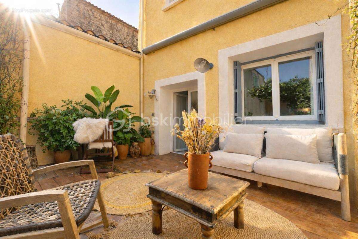 Maison à SUSSARGUES